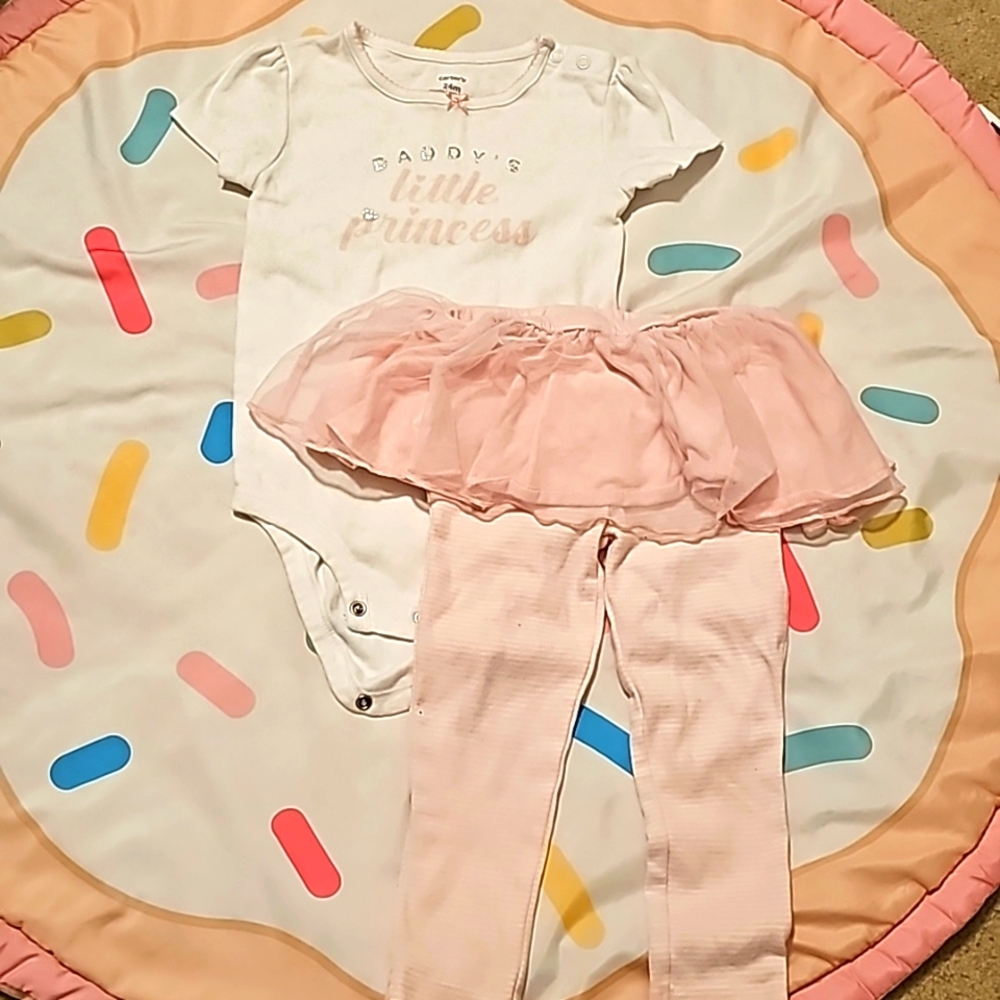 24m Carter's Daddy's Little Princess matching set with one-sie and toto pants.